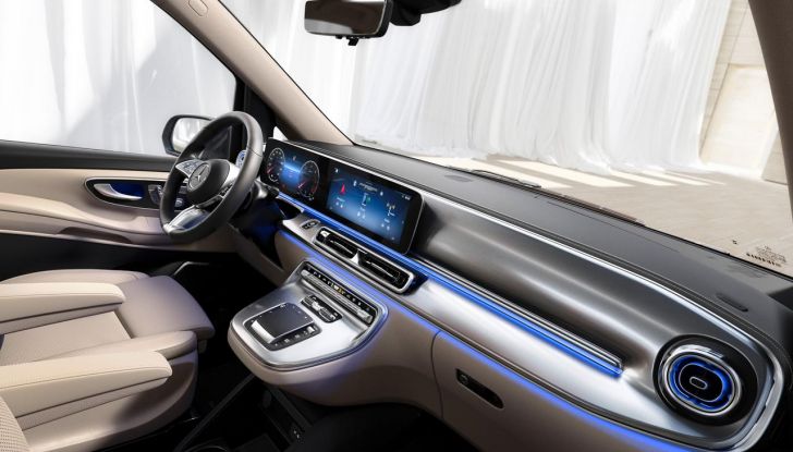 Mercedes Classe V 2024: debutta il nuovo restyling del van tedesco - Foto 20 di 122