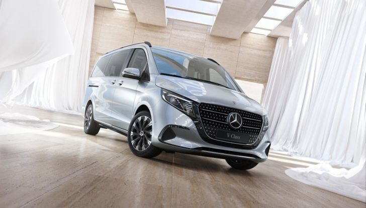 Mercedes Classe V 2024: debutta il nuovo restyling del van tedesco - Foto 6 di 122