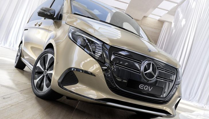 Mercedes Classe V 2024: debutta il nuovo restyling del van tedesco - Foto 13 di 122