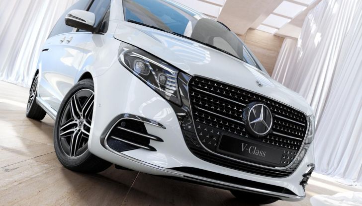 Mercedes Classe V 2024: debutta il nuovo restyling del van tedesco - Foto 10 di 122