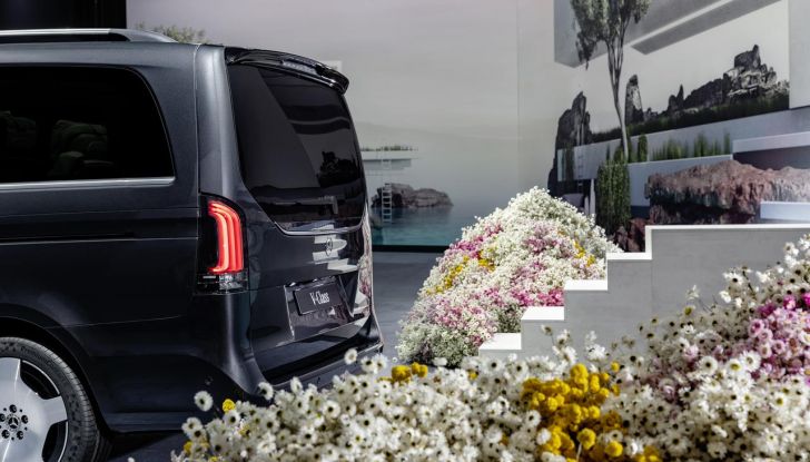 Mercedes Classe V 2024: debutta il nuovo restyling del van tedesco - Foto 50 di 122