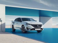 Nuova Peugeot e-308: al via gli ordini in Italia degli allestimenti Allure e GT