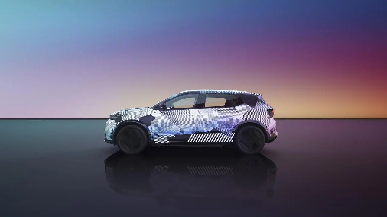 Nuova Renault Scenic E-Tech Electric prototipo