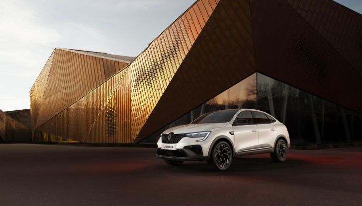 Nuovo Renault Arkana: il SUV coupé si aggiorna per rimanere al passo coi tempi - Foto 26 di 28