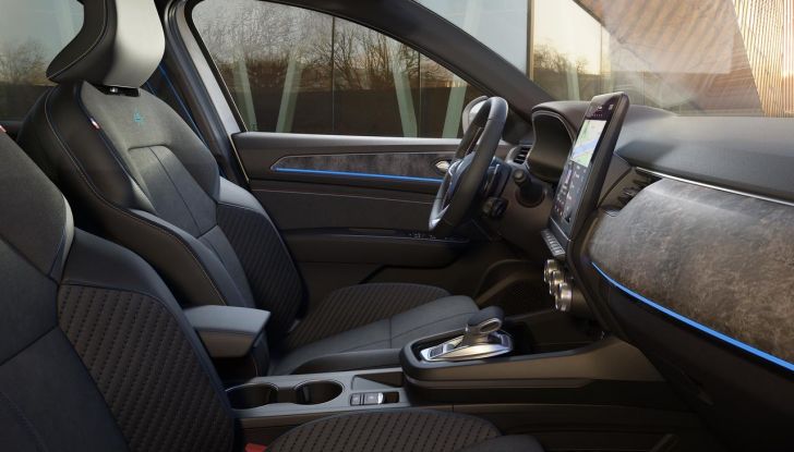 Nuovo Renault Arkana: il SUV coupé si aggiorna per rimanere al passo coi tempi - Foto 18 di 28