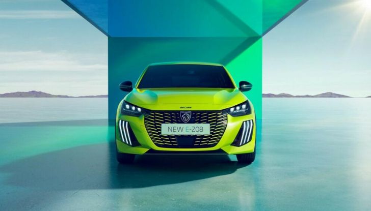 Peugeot E-208 2025: nuovo aggiornamento, autonomia elettrica fino a 433 km - Foto 2 di 50