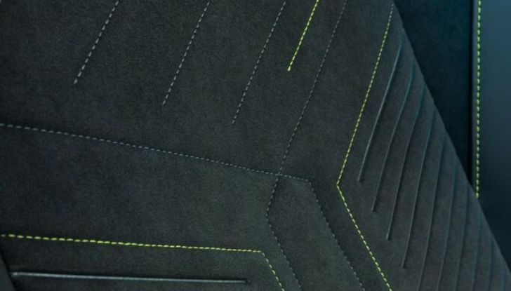 Peugeot E-208 2025: nuovo aggiornamento, autonomia elettrica fino a 433 km - Foto 30 di 50