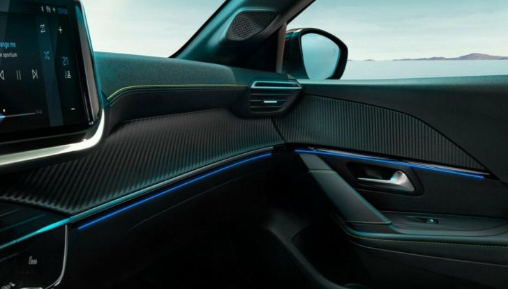 Peugeot E-208 2025: nuovo aggiornamento, autonomia elettrica fino a 433 km - Foto 28 di 50