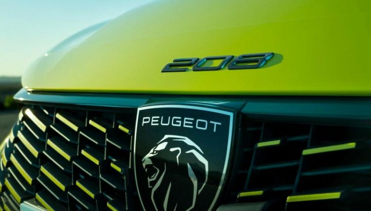 Peugeot E-208 2025: nuovo aggiornamento, autonomia elettrica fino a 433 km - Foto 49 di 50