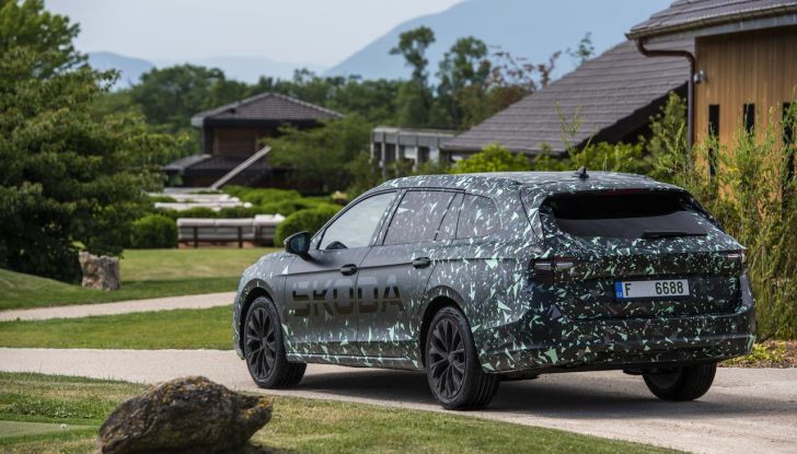 Skoda Superb 2024: il brand svela alcune specifiche della prossima generazione - Foto 22 di 33