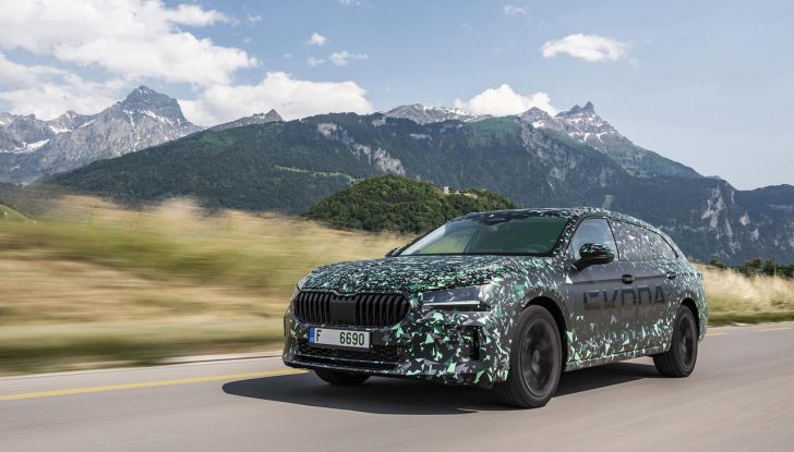 Skoda Superb 2024: il brand svela alcune specifiche della prossima generazione - Foto 6 di 33