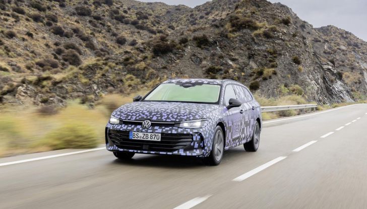Nuova Volkswagen Passat Variant: ultimi test su strada per la prossima generazione - Foto 6 di 9