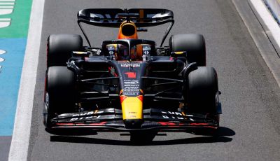 F1 2023, GP Gran Bretagna: Verstappen vola in pole, McLaren insegue