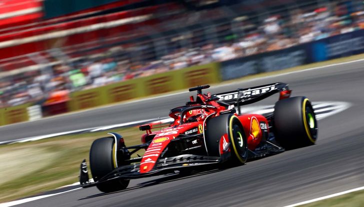 F1 2023, GP Gran Bretagna: Verstappen vola in pole, McLaren insegue - Foto 2 di 10