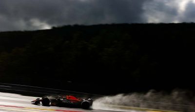 F1 2023, GP Belgio: Verstappen vince la sprint race, Piastri secondo