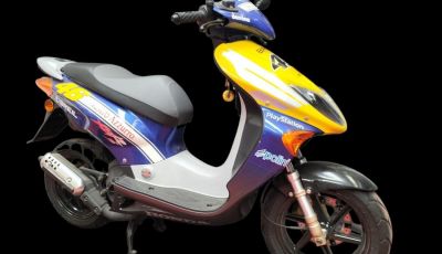 All’asta lo scooter autografato da Valentino Rossi