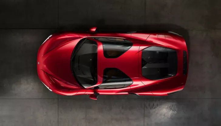 Alfa Romeo 33 Stradale: l’iconica vettura rinasce in soli 33 esemplari - Foto 8 di 18