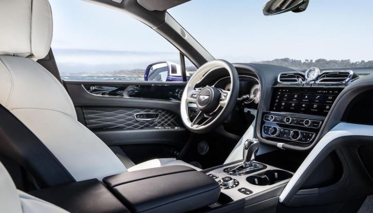 Bentayga Mulliner: passo lungo la nuova ammiraglia di Bentley - Foto 3 di 8