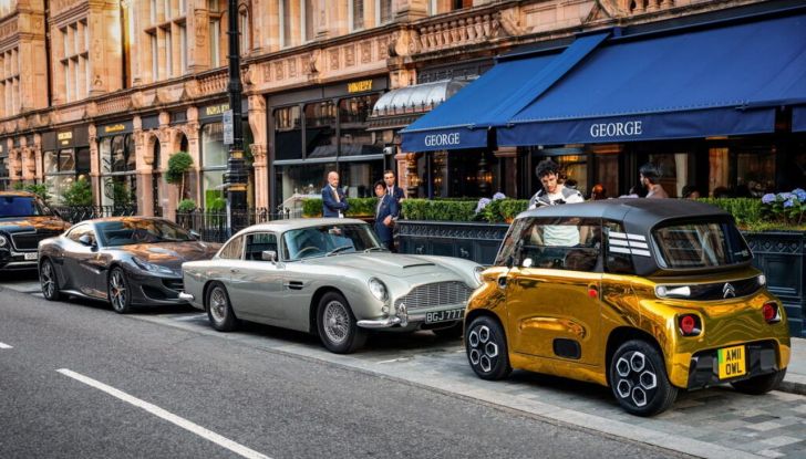 Citroën Ami: un esemplare oro sfila sulle strade di Londra - Foto 27 di 29