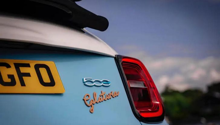 Fiat 500 Elettrica: il brand crea una one-off che funge da gelateria ambulante - Foto 2 di 10