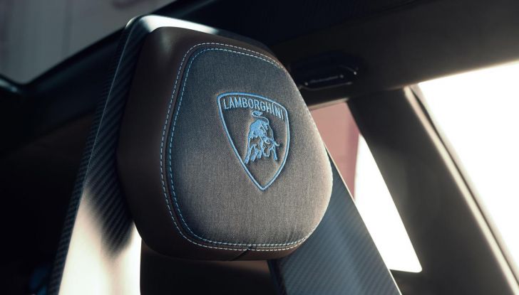 Lamborghini Lanzador: svelato il primo veicolo 100% elettrico del brand - Foto 40 di 69