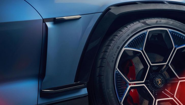 Lamborghini Lanzador: svelato il primo veicolo 100% elettrico del brand - Foto 12 di 69