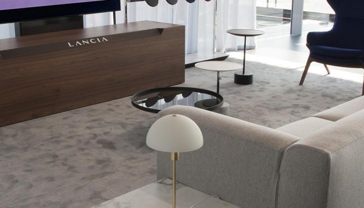 Lancia: 40 concessionarie italiane hanno già adottato la nuova corporate identity - Foto 14 di 18