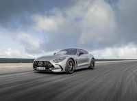 Mercedes-AMG GT 2024: debutta la nuova generazione della coupé sportiva