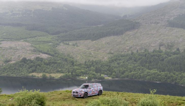 Mini Countryman 2024: il nuovo crossover visita le Highlands della Scozia - Foto 11 di 103