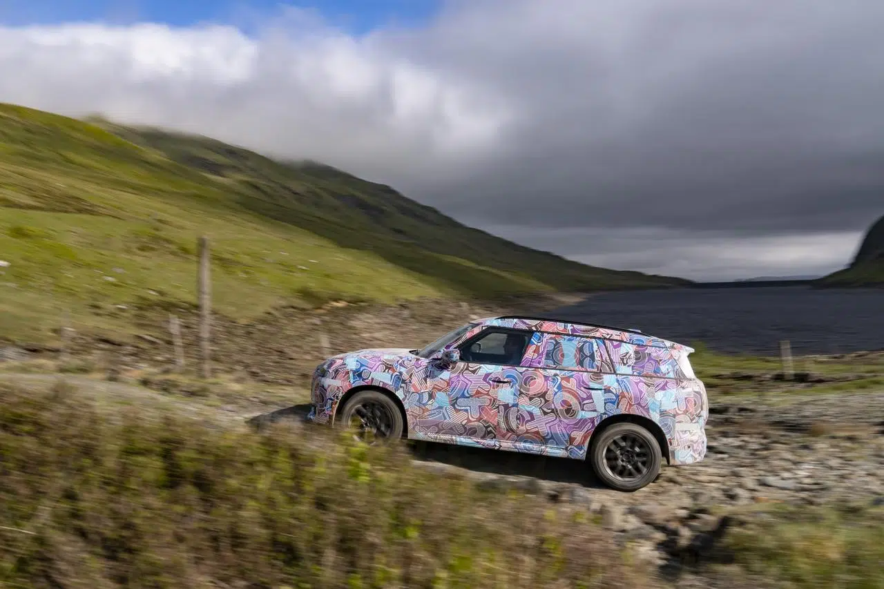 Mini Countryman 2024 prototipo Highlands scozzesi