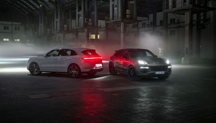Porsche Cayenne Turbo E-Hybrid: svelata la Cayenne più potente di sempre - Foto 1 di 34