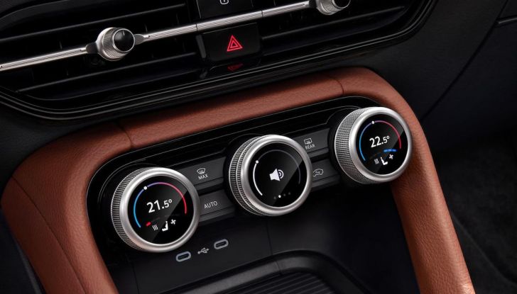 Skoda svela gli interni di Nuovo Kodiaq e Nuova Superb - Foto 2 di 6