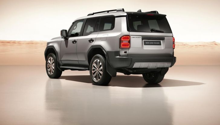 Toyota Land Cruiser 2024: design, caratteristiche tecniche e motori - Foto 2 di 16