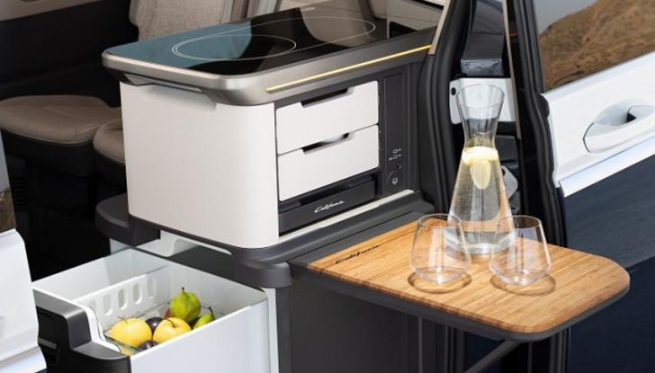Volkswagen California Concept: anteprima mondiale del nuovo camper van - Foto 4 di 12