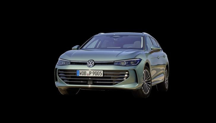 Volkswagen Passat 2024: caratteristiche, allestimenti e prezzi per il mercato italiano - Foto 114 di 115