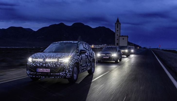 Volkswagen Passat 2024: caratteristiche, allestimenti e prezzi per il mercato italiano - Foto 67 di 115