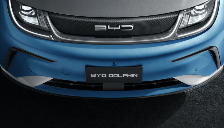 Nuova BYD Dolphin, caratteristiche tecniche, design e allestimenti - Foto 7 di 8