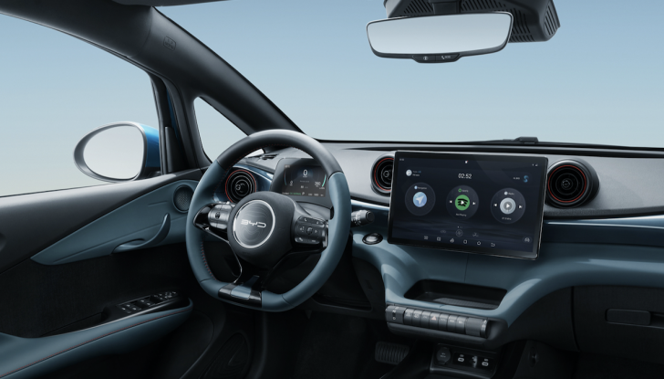 Nuova BYD Dolphin, caratteristiche tecniche, design e allestimenti - Foto 8 di 8