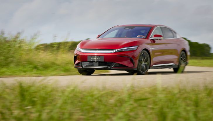 BYD Han, caratteristiche della nuova berlina elettrica - Foto 11 di 14
