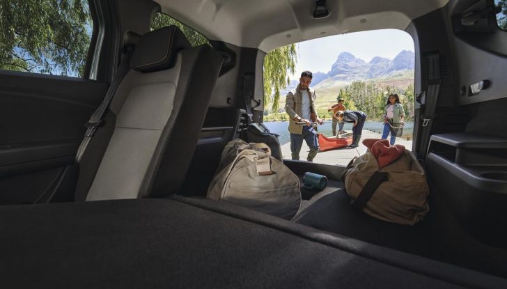 Dacia Jogger, dal GPL all’ibrido: prezzi, motori e vantaggi economici - Foto 4 di 7