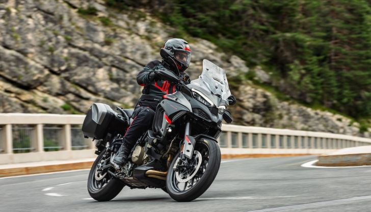 Ducati Multistrada V4 S Grand Tour: viaggiare full optional - Foto 6 di 6