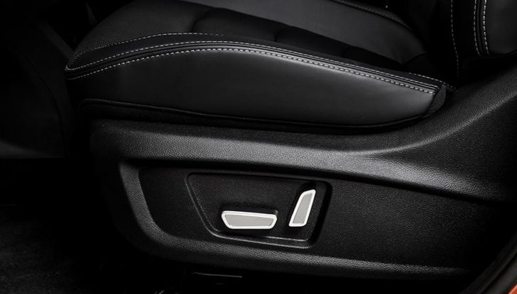 EVO7: debutta in Italia il nuovo SUV a sette posti - Foto 10 di 22