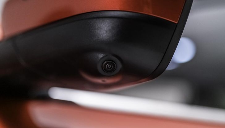 EVO7: debutta in Italia il nuovo SUV a sette posti - Foto 11 di 22