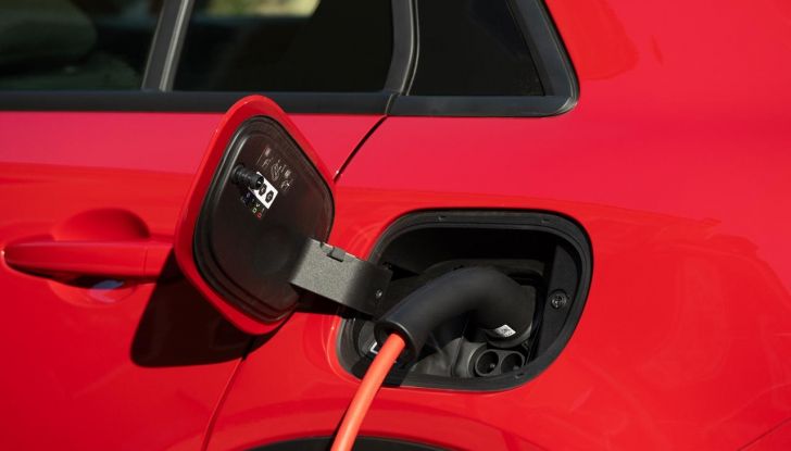 Fiat 600e prova su strada, autonomia e prezzi da 30.549 euro - Foto 34 di 100