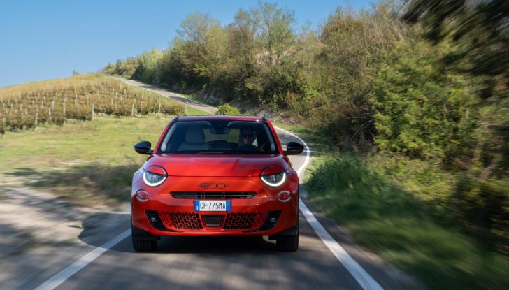 Fiat 600e prova su strada, autonomia e prezzi da 30.549 euro - Foto 50 di 100