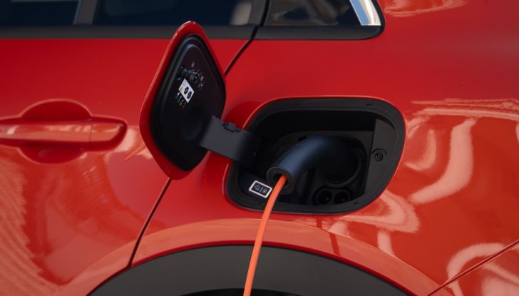 Fiat 600e prova su strada, autonomia e prezzi da 30.549 euro - Foto 55 di 100