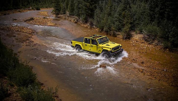 Jeep Gladiator 2024: il pick-up si aggiorna con l’arrivo del nuovo restyling - Foto 41 di 103