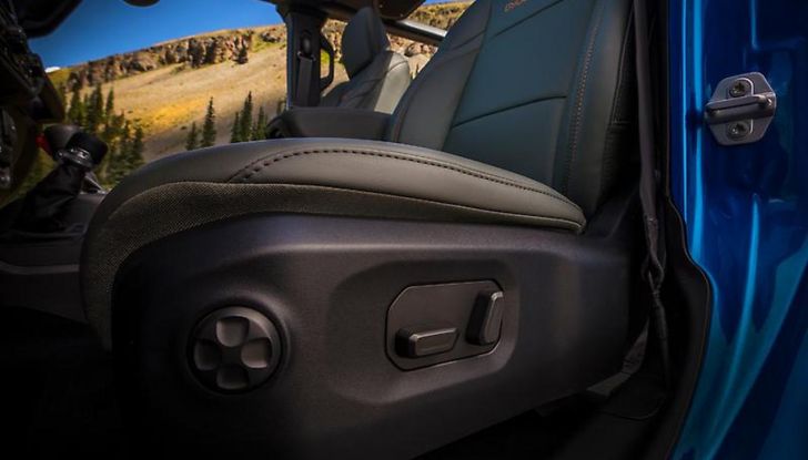 Jeep Gladiator 2024: il pick-up si aggiorna con l’arrivo del nuovo restyling - Foto 81 di 103