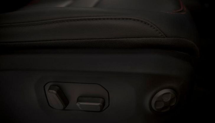 Jeep Gladiator 2024: il pick-up si aggiorna con l’arrivo del nuovo restyling - Foto 46 di 103