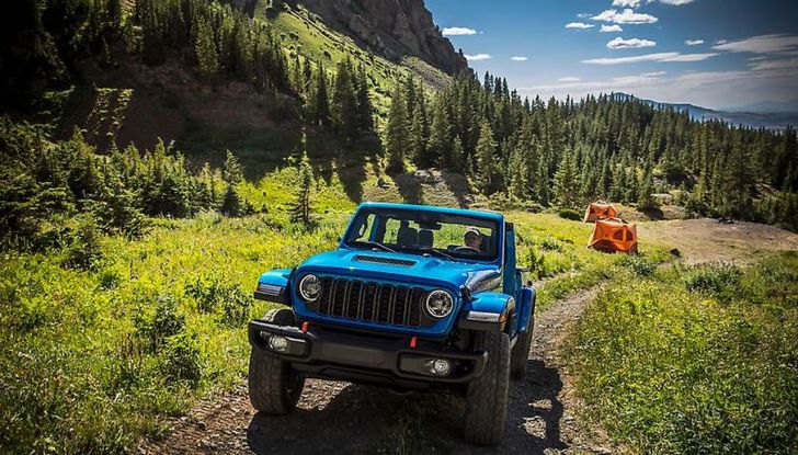 Jeep Gladiator 2024: il pick-up si aggiorna con l’arrivo del nuovo restyling - Foto 68 di 103